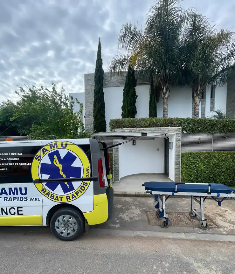 Ambulance privée SAMU Rabat Rapids prête pour transport sanitaire à Rabat